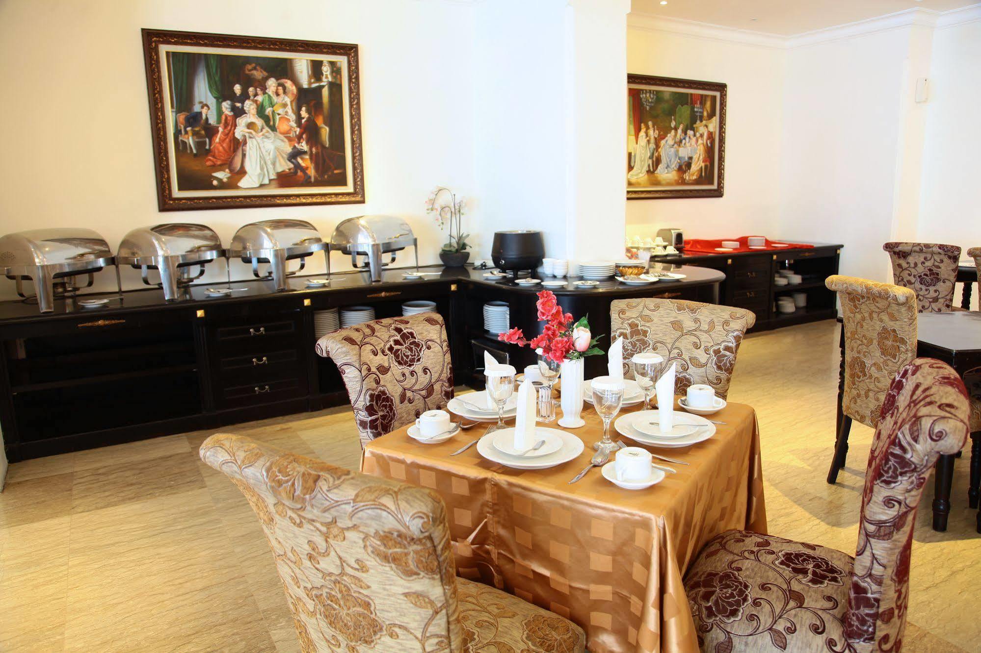 Hotel Sutomo Makassar Ngoại thất bức ảnh