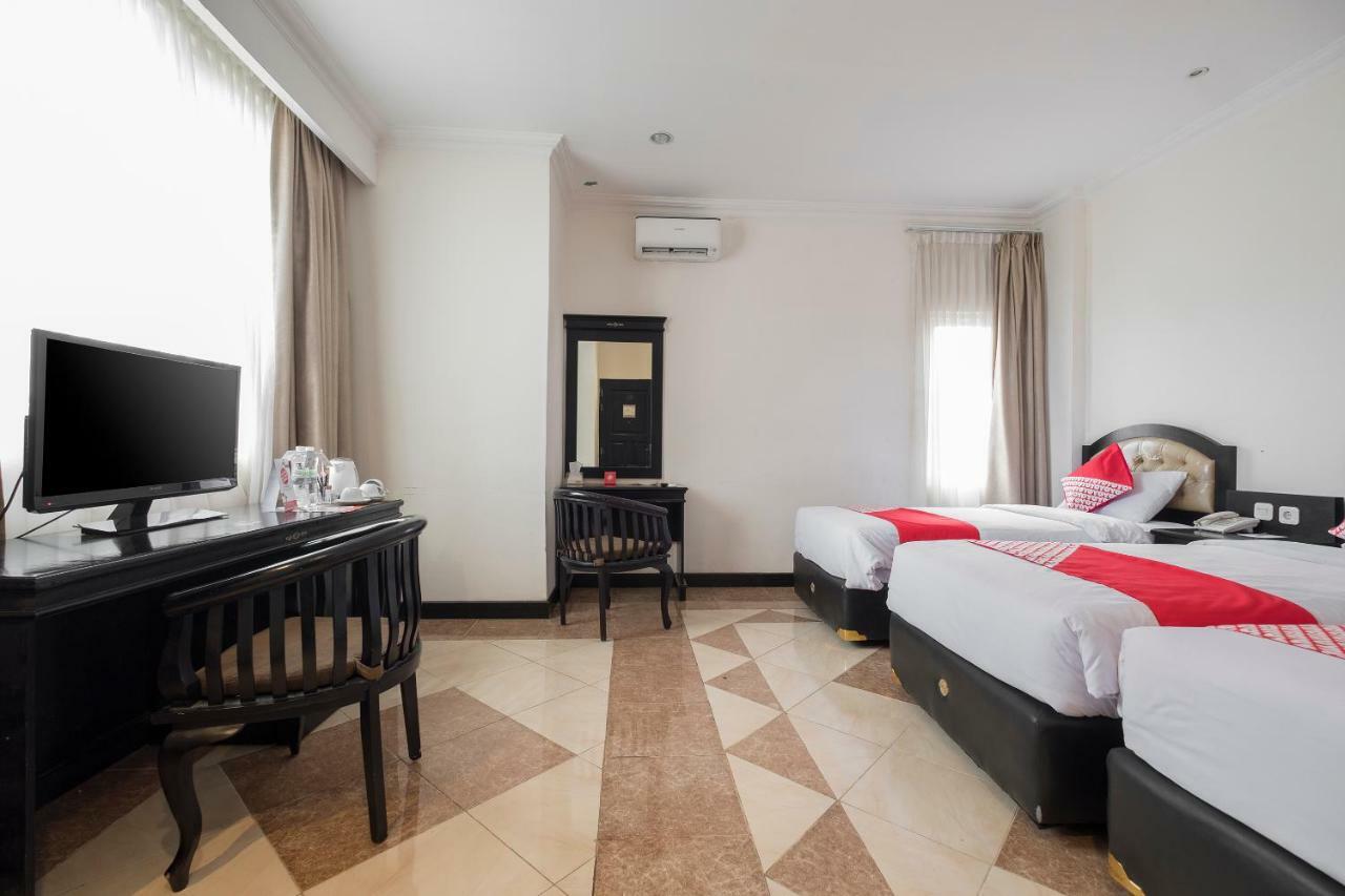 Hotel Sutomo Makassar Ngoại thất bức ảnh