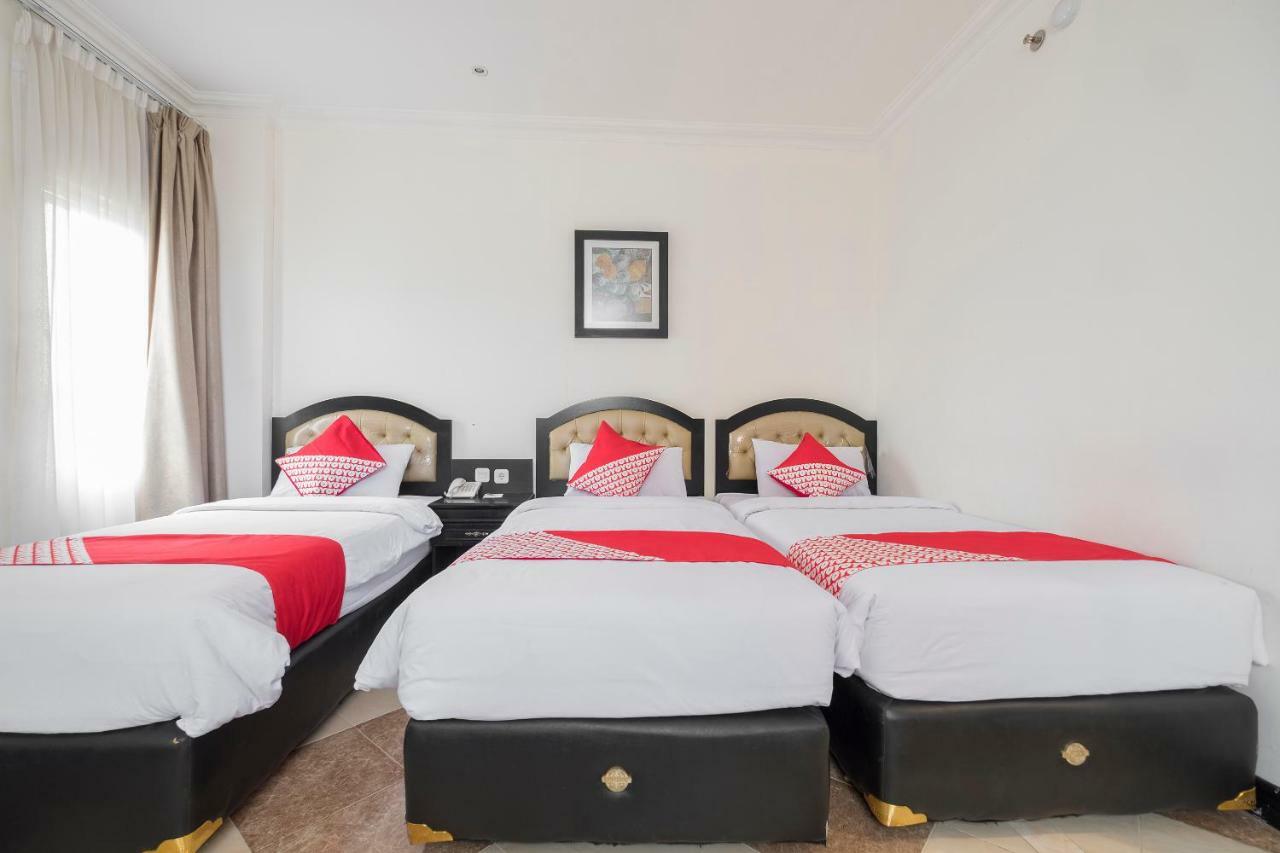 Hotel Sutomo Makassar Ngoại thất bức ảnh